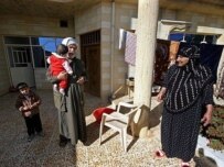 Displaced Iraqis in Irbil (file photo) (AFP)