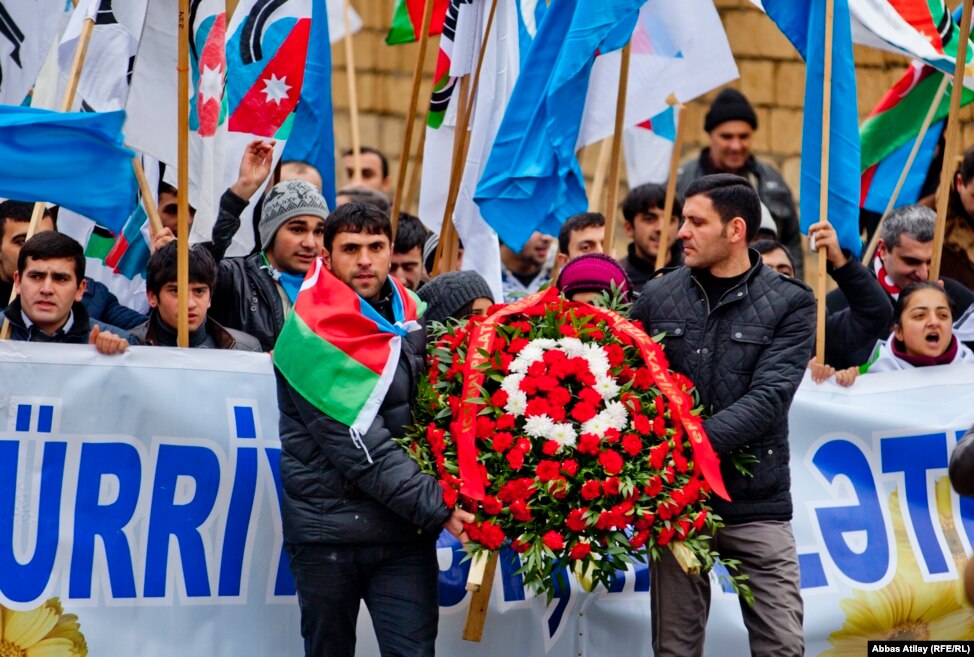 0088A751-80F6-4977-AD03-3B5D09BFD4FC_w97