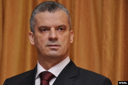 Fahrudin Radončić, Fotografije: Midhat Poturović