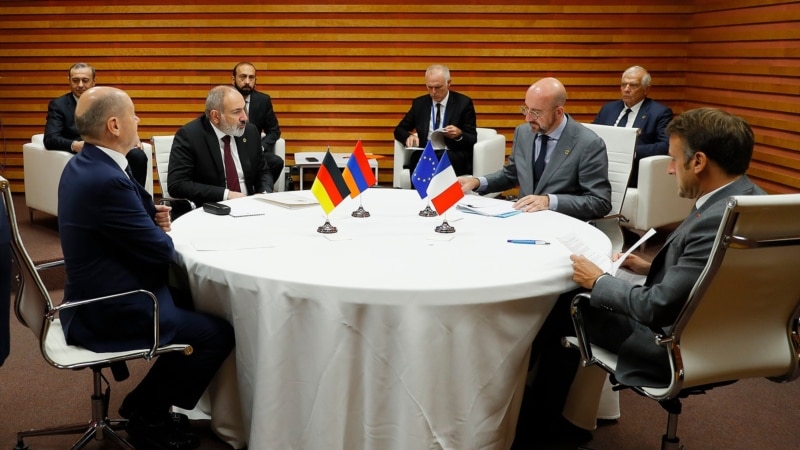 ����: rus.azatutyun.am