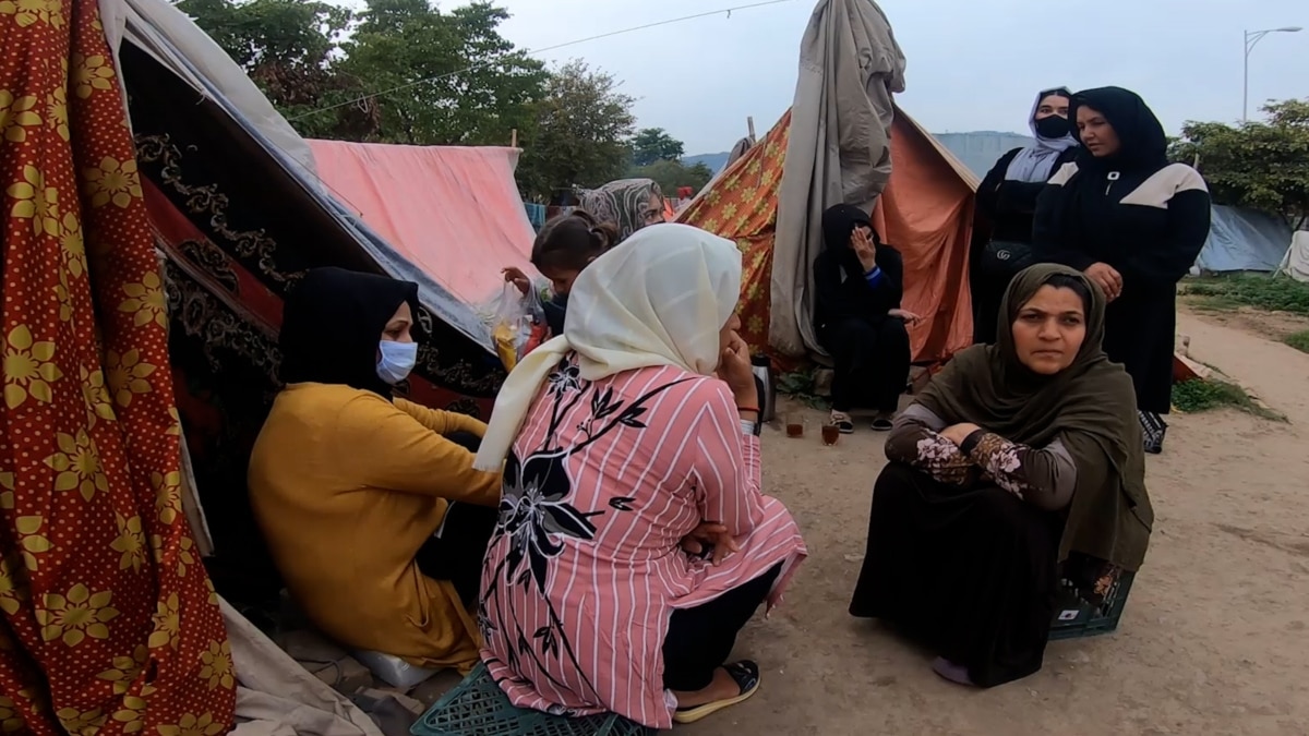 Afghan Women Refugees Stranded In Pakistan See No Future