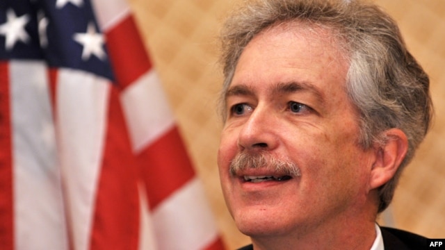 U.S. Deputy Secretary of State William Burns (file photo)