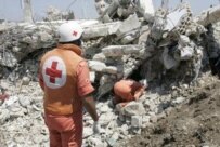 Lebanese Red Cross workers carrying out rescue operations in Srifa on August 1 (epa)