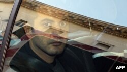 Former Georgian Defense Minister Davit Kezerashvili arrives at Aix-en-Provence courthouse for am extradition hearing last month.