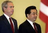 Presidents Bush (left) and Hu during the U.S. leader's visit to Beijing on 20 November (AFP)