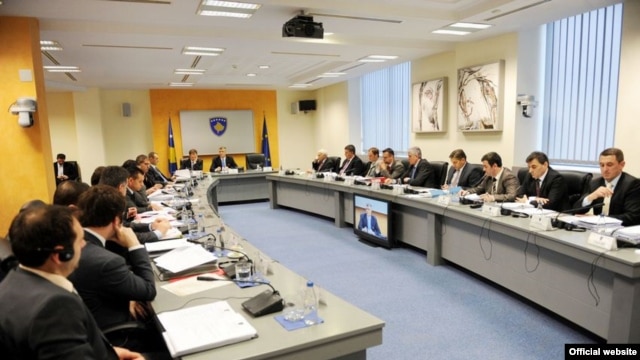 Sastanak Vlade Kosova, arhivski snimak