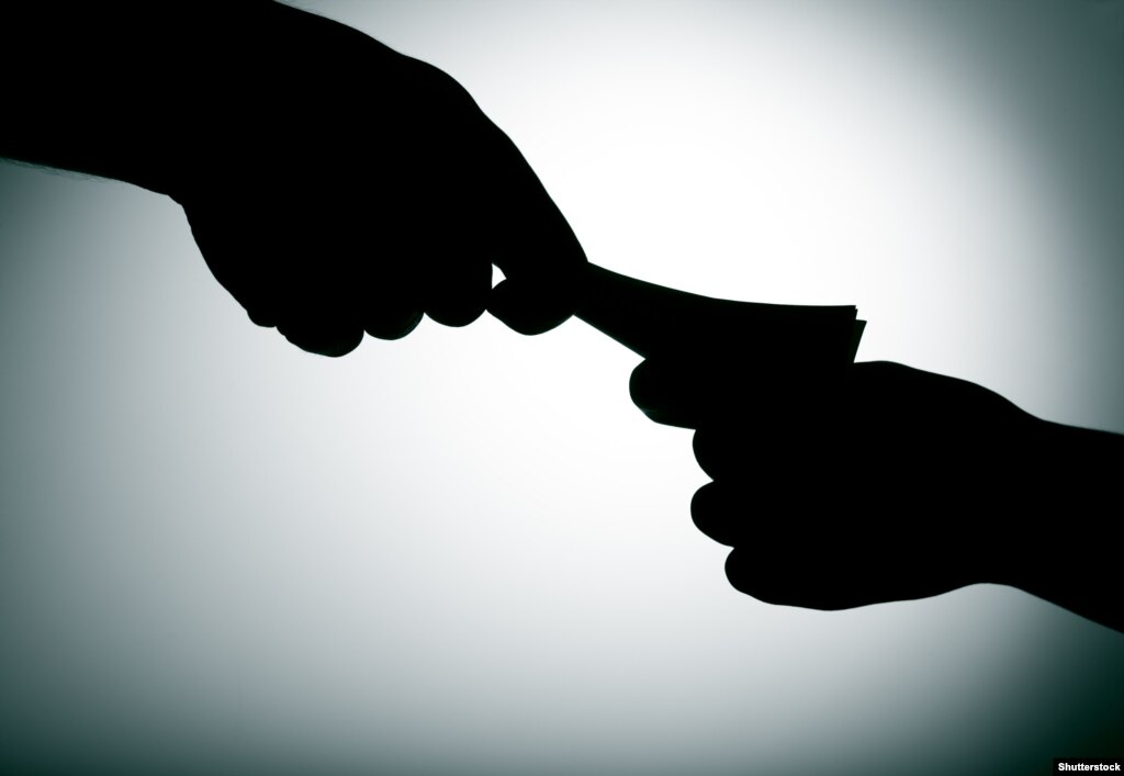 У Сербії арештували 79 чиновників у справі про корупцію