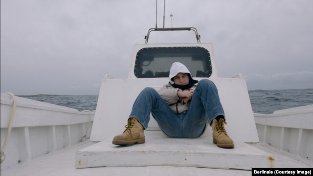 Кадр из фильма "Огонь в море"