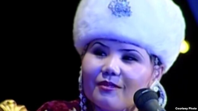 Айсәуле Бейсенхан, айтыскер ақын. Шымкент, 16 наурыз 2012 жыл.