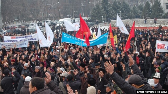 Первый сигнал от оппозиции был в Оше, 4 марта 2012. 