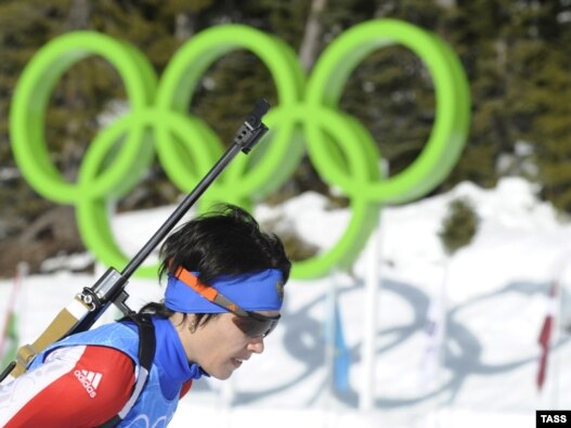 Trening na biatlon stazi na Olimpijskom stadionu Whistler