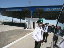 На границе Казахстана и России. Астраханская область, 24 мая 2009 года.