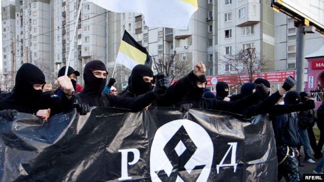 Ол қаламайды, бірақ қара нәсілділер оны сиқырлайды.