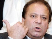 Pakistan -- Nawaz Sharif addresses a press conference in Islamabad, 12May2008