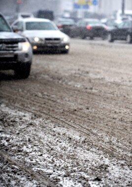 "Дороги и улицы должны очищаться от снега и льда, то есть, по сути дела, должны быть чистые"