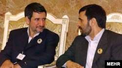 President Mahmud Ahmadinejad with senior advisor Mojtaba Samareh-Hashemi