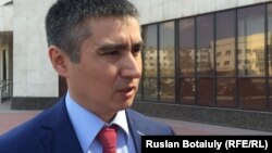 Заместитель акима Алматинского района Астаны Аскар Есилов.