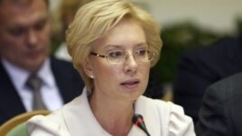 Людмила Денисова, Украинаның әлеуметтік саясат министрі