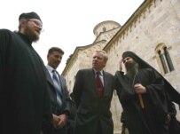 NATO Secretary General Jaap de Hoop Scheffer (center) at the Serbian monastery of Decani in Kosovo (file photo) (ITAR-TASS)