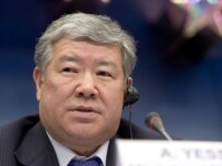 Kazakh Agriculture Minister Akhmetzhan Yessimov in Brussels on February 13 (official site)