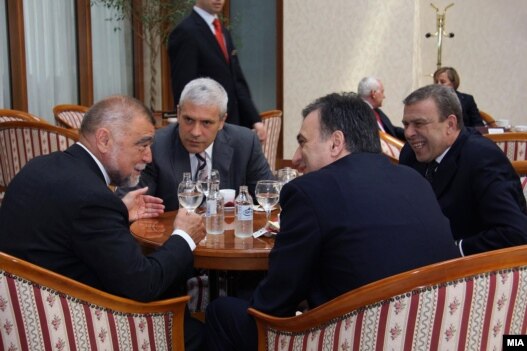 Lideri Srbije, Hrvatske i Crne Gore neformalno su se sastali pre skoro godinu dana na inauguraciji makedonskog predsednika u Skoplju 