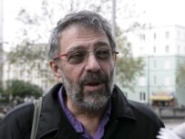 Alexander Goldfarb, speaking to reporters in London today (epa)