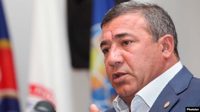 Armenia - Businessman Ruben Hayrapetian at a news conference in Yerevan.