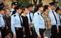 Georgian police escorting the four Russians during their handover to the OSCE (InterPressNews)