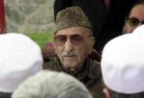 Former king Mohammad Zahir Shah in Kabul in 2002 (AFP)
