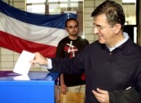 Serbia and Montenegro President Svetozar Marovic votes during the May 21 referendum (epa)