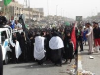 Shi'ite pilgrims in Baghdad today (RFE/RL)