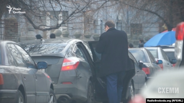 Антон Геращенко запевняє, що послуги водія не оплачує