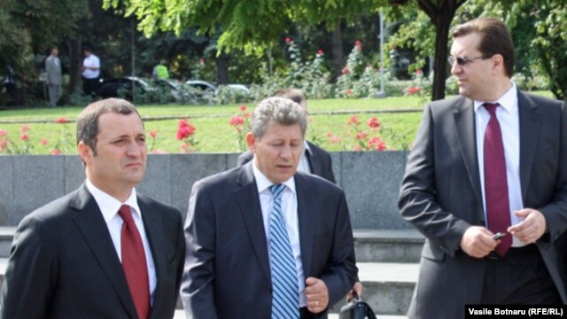 O Alianță în 2010...