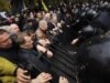 Ukraine Protesters Clash With Police