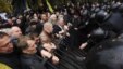 Суспільство повинно діяти на випередження у захисті своїх прав