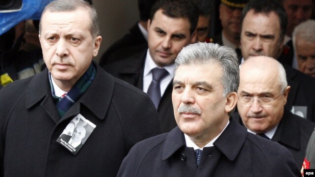 Turkish President Abdullah Gul (with) Prime Minister Recep Tayyip Erdogan