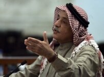 Taha Yassin Ramadan addressing the court in Baghdad in July 2006 (epa)