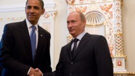U.S. President Barack Obama (left) and Russian President Vladimir Putin will hold talks on the sidelines of the summit. (file photo)
