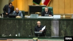 Mahmud Goudarzi (center stage) is approved as the new sport and youth minister after a vote by the parliament on November 17.
