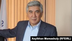 Жармахан Тұяқбай, Жалпы ұлттық социал-демократиялық партия төрағасы.