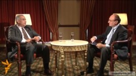 Armenia - Raffi Hovannisian, opposition candidate at the presidential election and former Foreign Minister, is interviewed by Harry Tamrazian, director of RFE/RL's Armenian Service, Yerevan, 28Jan2013