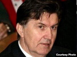 Ejup Ganić