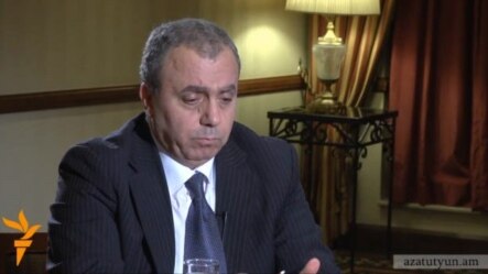 Հրանտ Բագրատյանը հարցազրույց է տալիս «Ազատություն» ռադիոկայանին, արխիվ