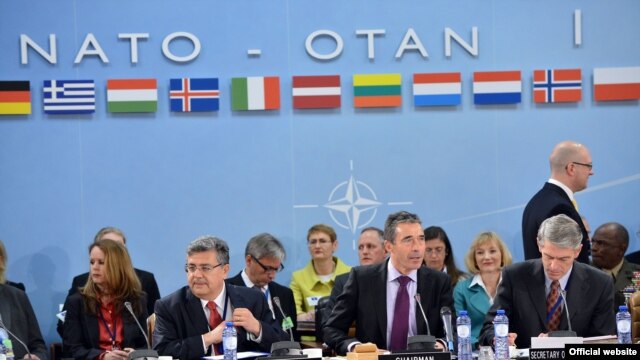 Cаммит НАТО в Брюсселе, 18 апреля 2012