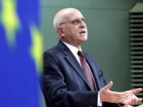 Stavros Dimas (file photo) (epa)