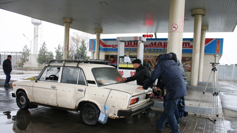 В Казахстане отпустили цены на бензин