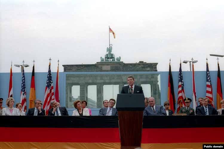 Ronald Reagan Tear Down The Berlin Wall Analysis