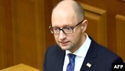 Ukrainian Prime Minister Arseniy Yatsenyuk's coalition partners appear set to oust his government.