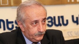 Օրենսդրական կարգավորման ազգային կենտրոնի տնօրենի պաշտոնակատար Արմեն Եղիազարյանը: