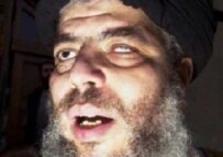 Abu Hamza al-Masri speaking in the Finsbury Park mosque on 11 September 2002 (epa)